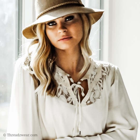 ✨JUST IN✨BOHEMIAN LACE YOKE DRESS - Picture 3 of 5